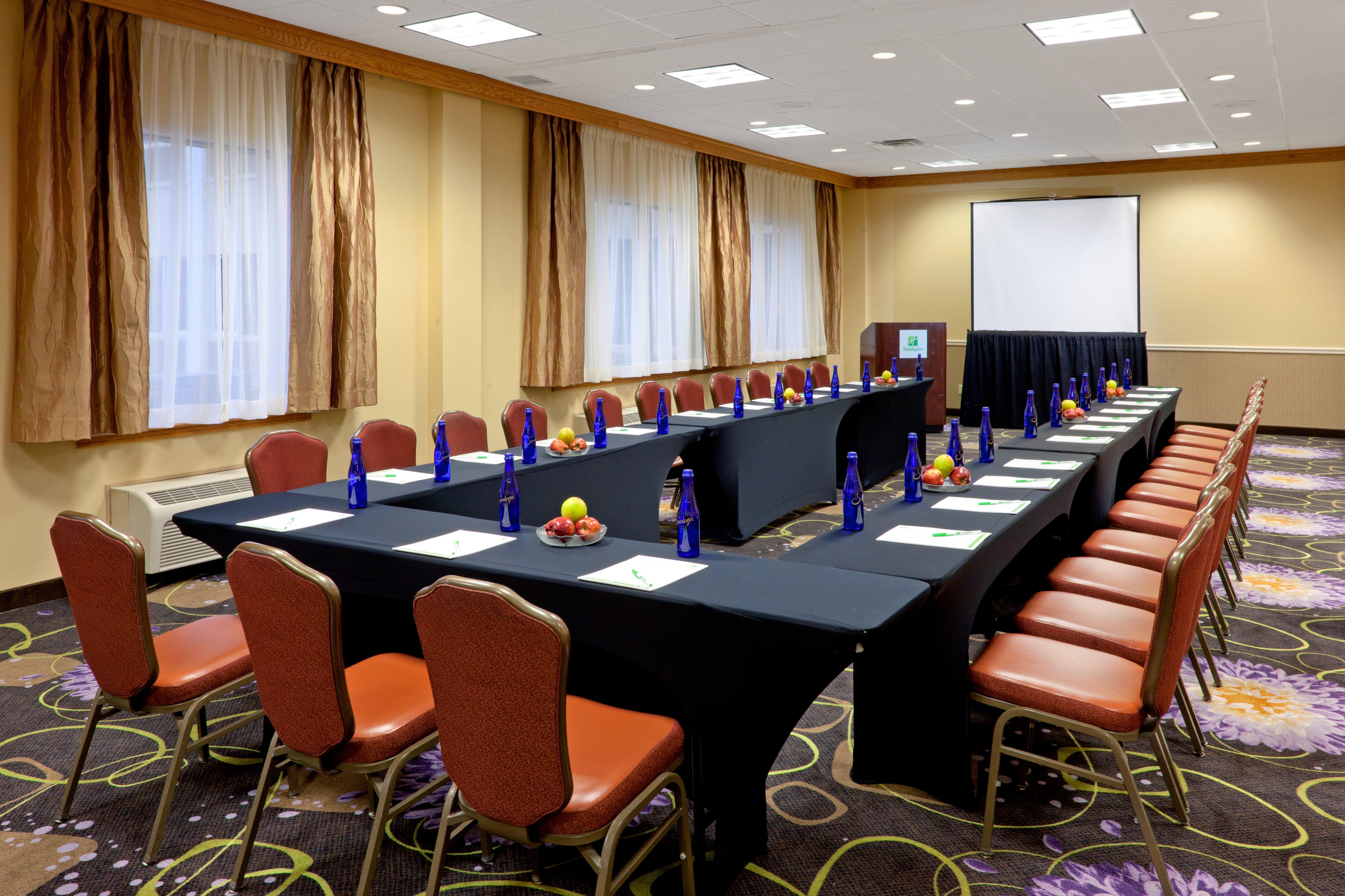 Holiday Inn Clark - Newark By Ihg Exteriör bild